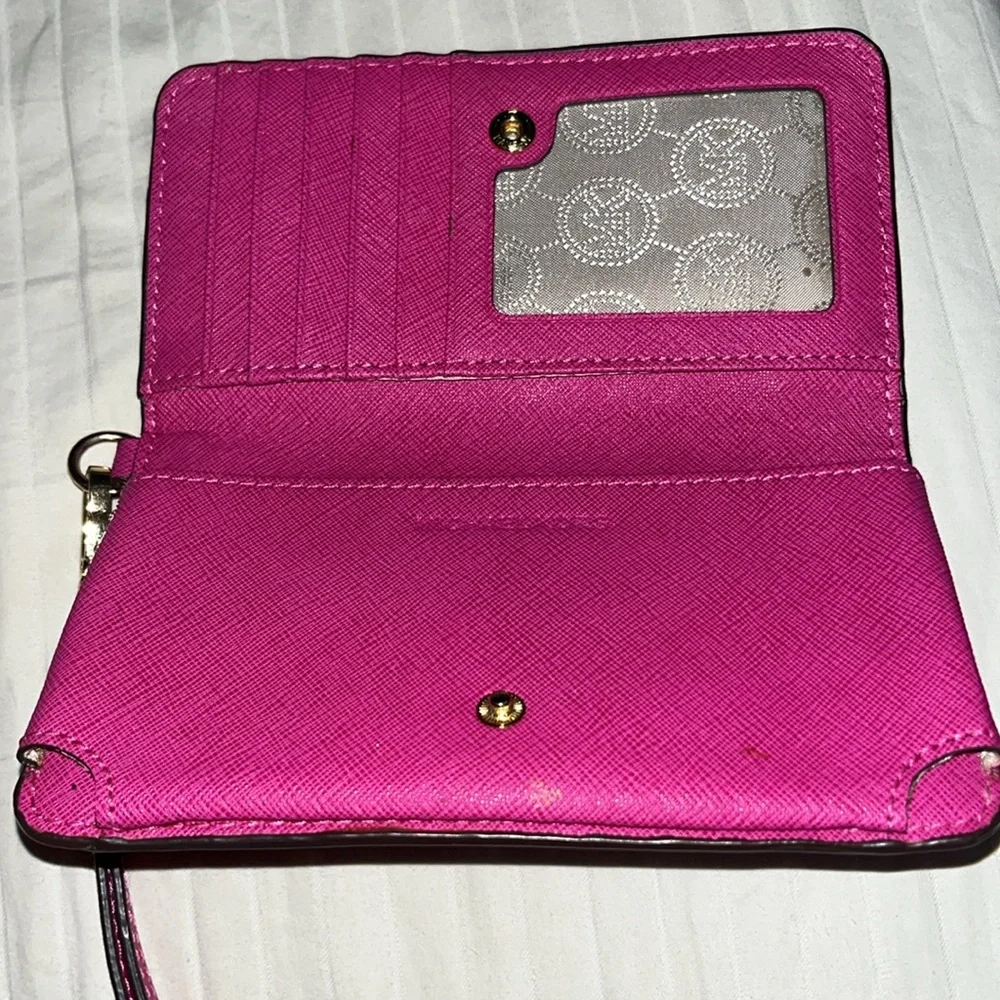 Micheal Kors Hot pink saffiano leather mobile wristlet card slot ID window
